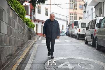 Lomo Magullo le da la bienvenida a su nuevo párroco/Francisco Javier Santana.